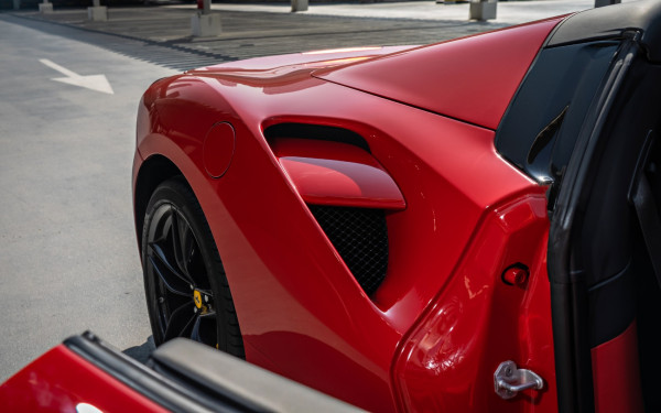 Red Ferrari 488 Spyder, 2019 for rent in Dubai 6