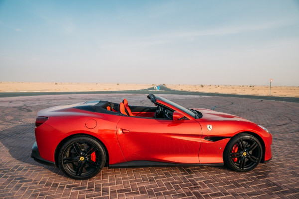 أحمر Ferrari Portofino Rosso, 2019 للإيجار في دبي 4