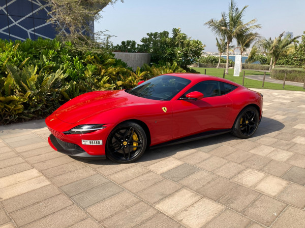 Rouge Ferrari Roma, 2021 à louer à Dubaï 2