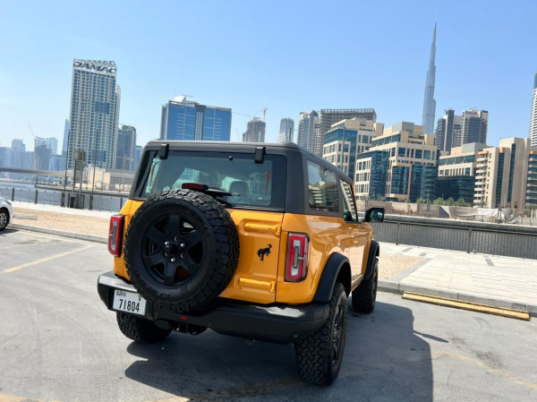 الأصفر Ford Bronco Wildtrak 2021, 2021 للإيجار في دبي 0