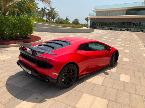 红色 Lamborghini Huracan LP-610, 2018 迪拜汽车租凭 2