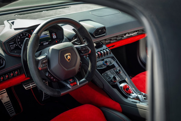 Red Lamborghini Huracan Spyder, 2017 for rent in Dubai 3