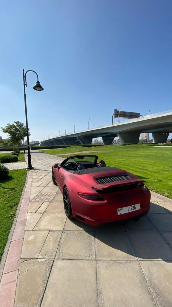 Аренда Красный Porsche 911 Carrera, 2019 в Дубае 4