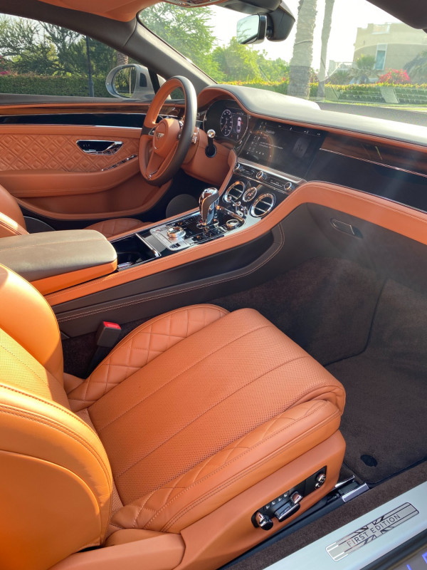 Silber Bentley Continental GT, 2019 für Miete in Dubai 3