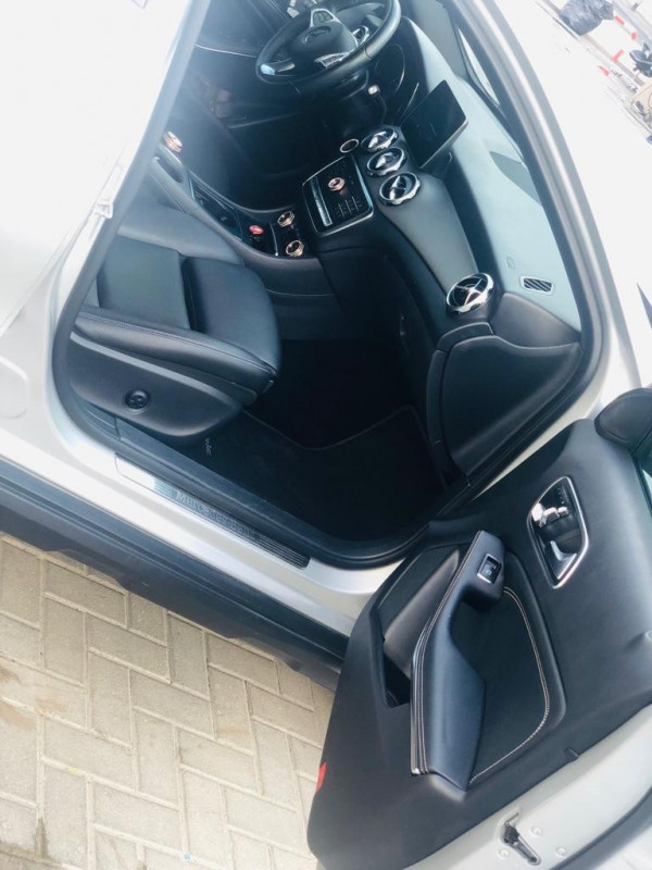 فضة Mercedes GLA, 2020 للإيجار في دبي 2