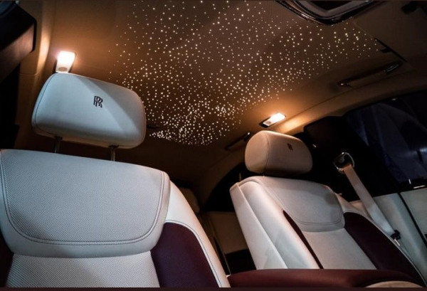 فضة Rolls Royce Ghost, 2019 للإيجار في دبي 1