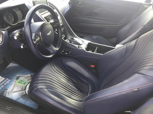 白色 Aston Martin DB11, 2018 迪拜汽车租凭 16
