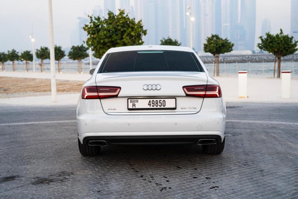 白色 Audi A6, 2016 迪拜汽车租凭 5