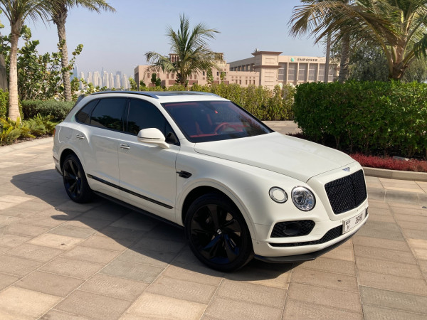 White Bentley Bentayga, 2018 for rent in Dubai 4