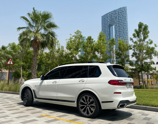 White BMW X7, 2021 for rent in Dubai 0