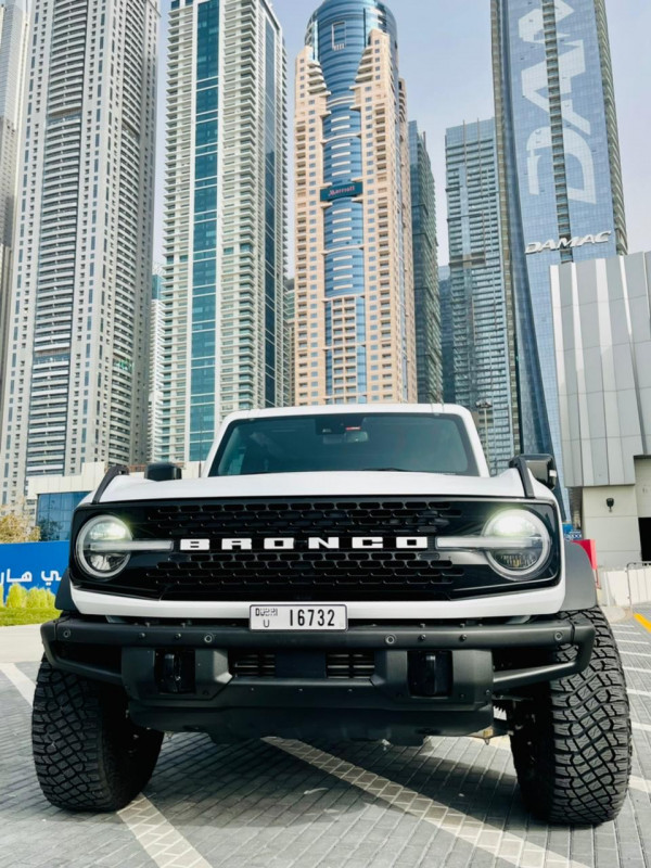 Аренда Белый Ford Bronco, 2021 в Дубае 3