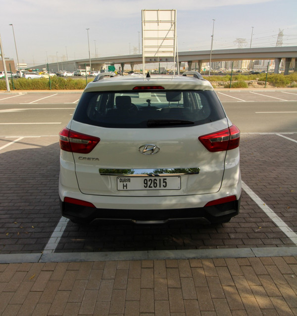 Аренда Белый Hyundai Creta, 2017 в Дубае 0