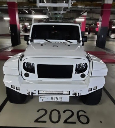 أبيض Jeep Wrangler, 2018 للإيجار في دبي 0