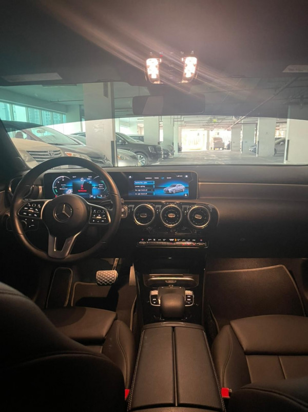 Аренда Белый Mercedes A Class, 2019 в Дубае 1