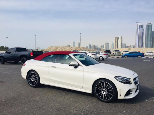 أبيض Mercedes C Class, 2020 للإيجار في دبي 1