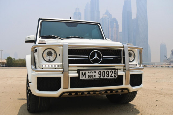 أبيض Mercedes G class, 2016 للإيجار في دبي 2