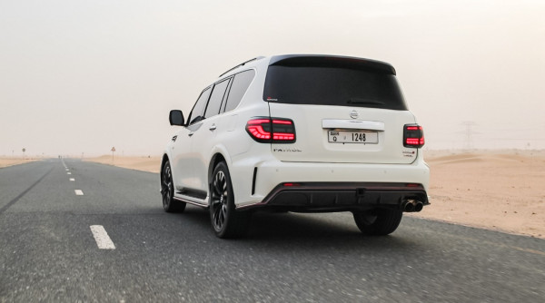 Blanc Nissan Patrol Nismo, 2018 à louer à Dubaï 1