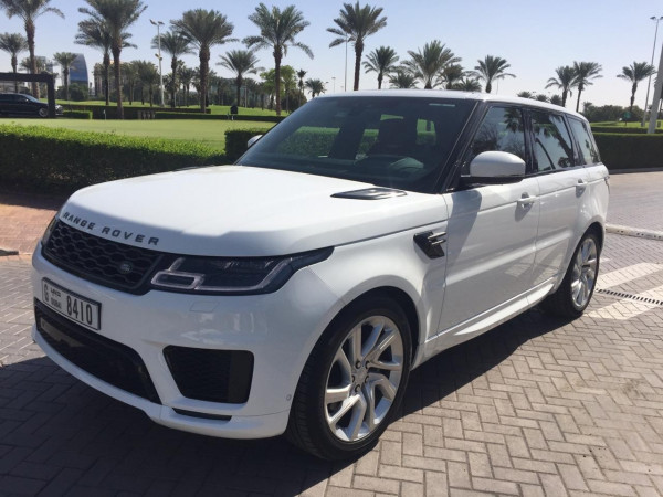 أبيض Range Rover Sport Dynamic, 2019 للإيجار في دبي 0