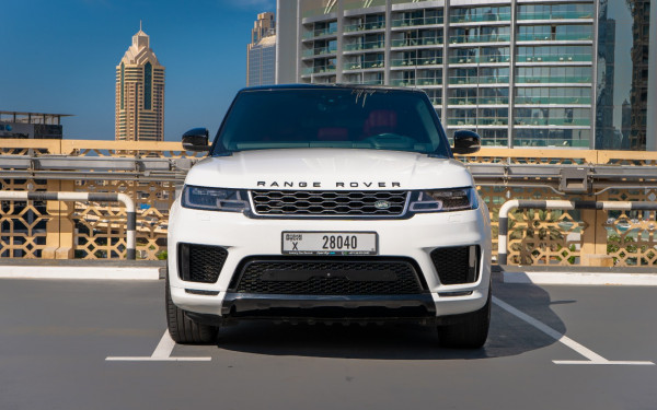 أبيض Range Rover Sport, 2020 للإيجار في دبي 0