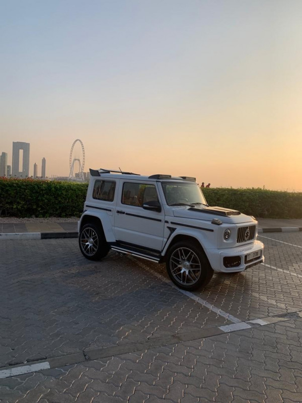 أبيض Suzuki Jimny Brabus, 2021 للإيجار في دبي 0