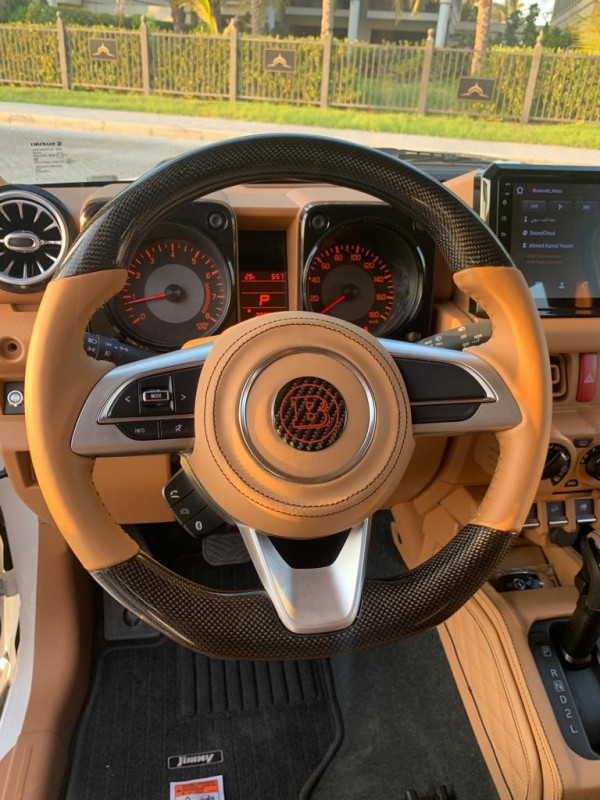 أبيض Suzuki Jimny Brabus, 2021 للإيجار في دبي 7