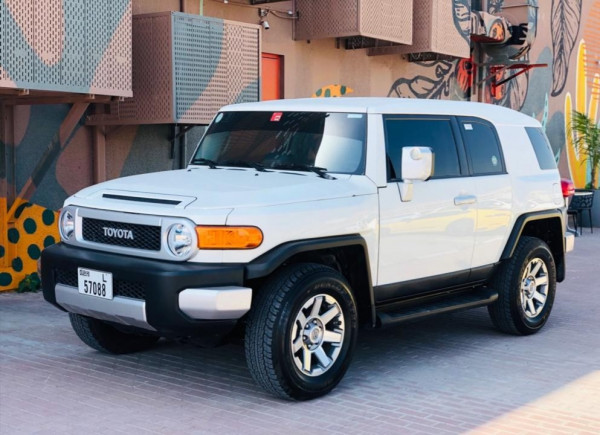 White Toyota FJ Cruiser, 2020 for rent in Dubai 4