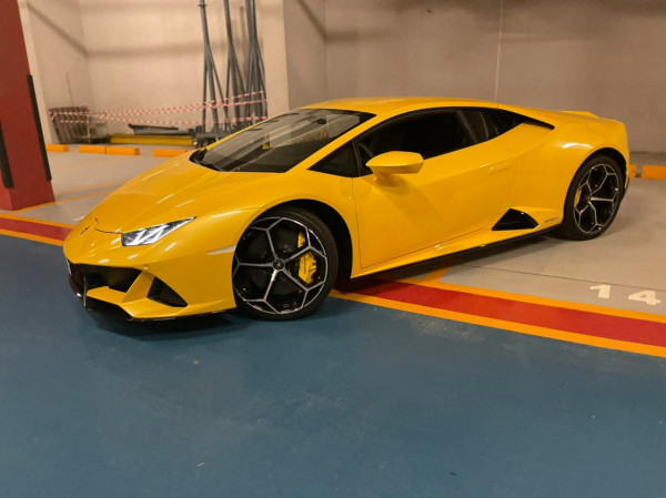 Yellow Lamborghini Evo, 2021 for rent in Dubai 1