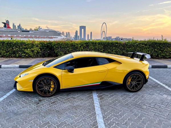 الأصفر Lamborghini Huracan Performante, 2018 للإيجار في دبي 4