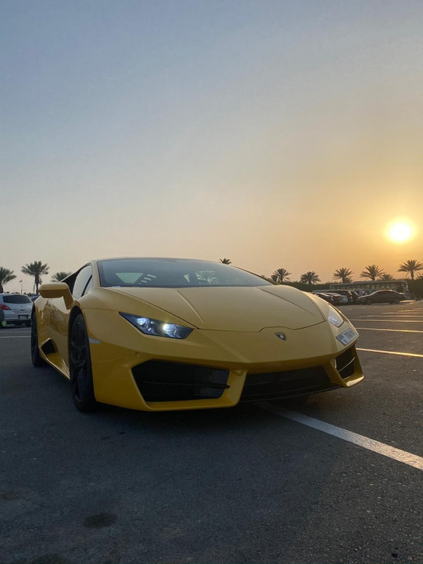 الأصفر Lamborghini Huracan, 2019 للإيجار في دبي 4
