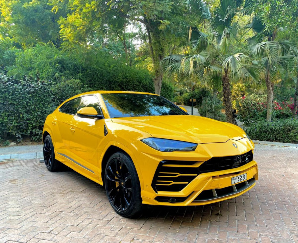 الأصفر Lamborghini Urus, 2019 للإيجار في دبي 4