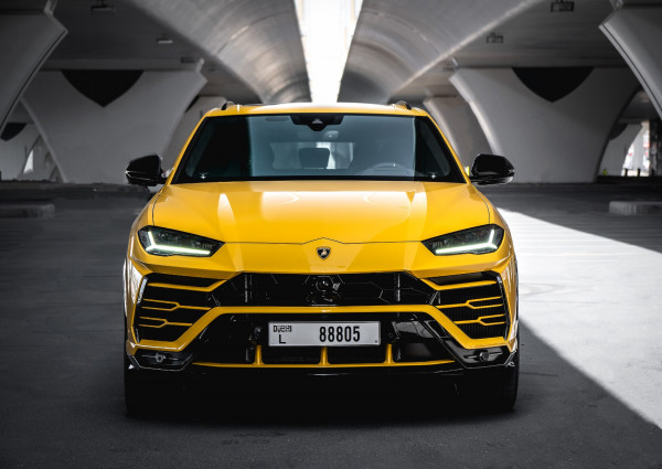 الأصفر Lamborghini Urus, 2020 للإيجار في دبي 0