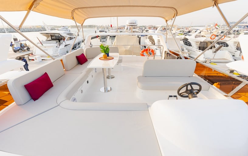 Motorboot Sky Walker Ava 52 ft in Dubai Harbour te huur in Dubai