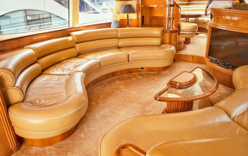 Motorboot Azimut 80 ft in Dubai Marina te huur in Dubai