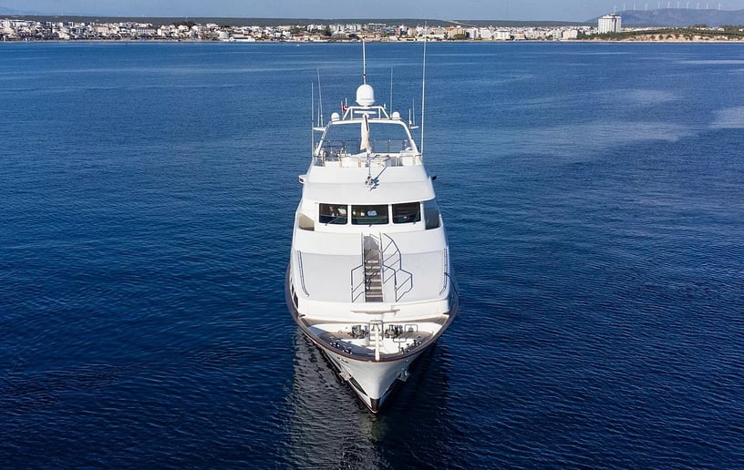 Motorboot Benetti Gallus 115 ft in Dubai Harbour te huur in Dubai