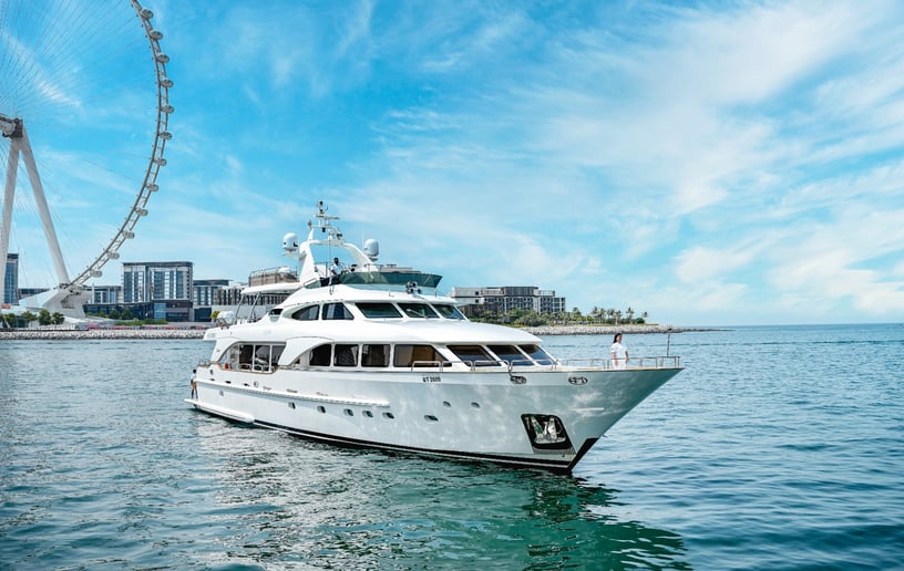 Motorboot Benetti 110 ft in Dubai Harbour te huur in Dubai