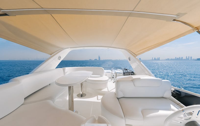 Motorboot Azimut Candy 50 ft in Dubai Harbour te huur in Dubai 1