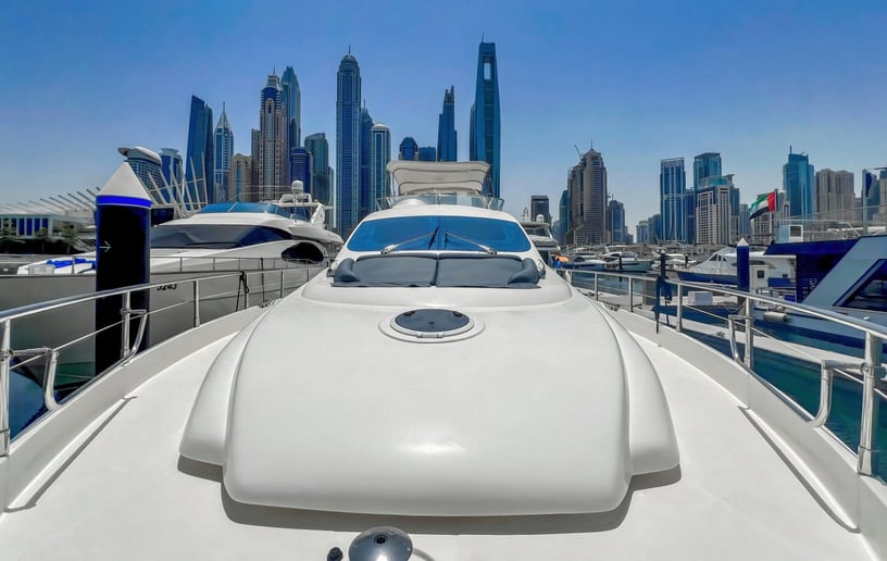 Aicon Cheire 64 Fuß Motorboot in Dubai Harbour  zur Miete in Dubai