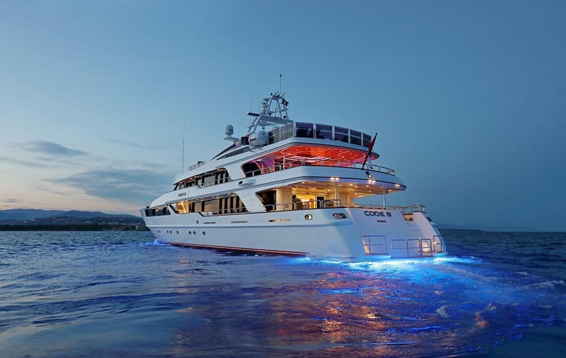 Motorboot Benetti Code 8 164 ft in Dubai Harbour te huur in Dubai