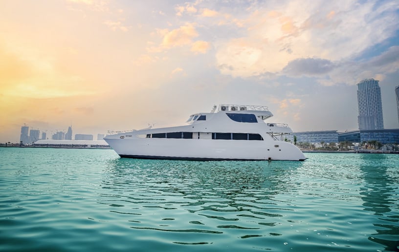 在迪拜 租 Dream Catamaran 100 英尺 双体船 在Dubai Harbour