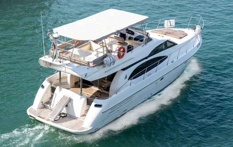 Azimut Etosha 58 Fuß Motorboot in Dubai Marina  zur Miete in Dubai