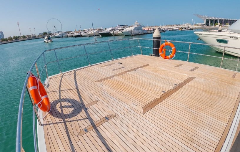 Catamaran Sky Walker Explora 60 ft in Dubai Harbour te huur in Dubai