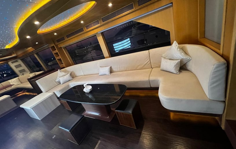 Catamaran Sky Walker Explora 60 ft in Dubai Harbour te huur in Dubai