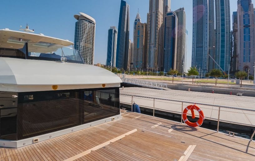 Catamaran Sky Walker Explora 60 ft in Dubai Harbour te huur in Dubai