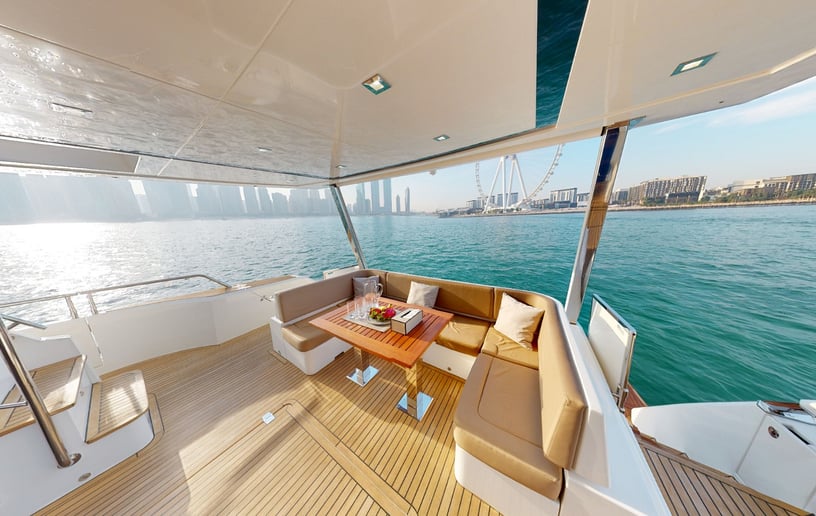 Motorboot Galeon 78 ft in Dubai Harbour te huur in Dubai