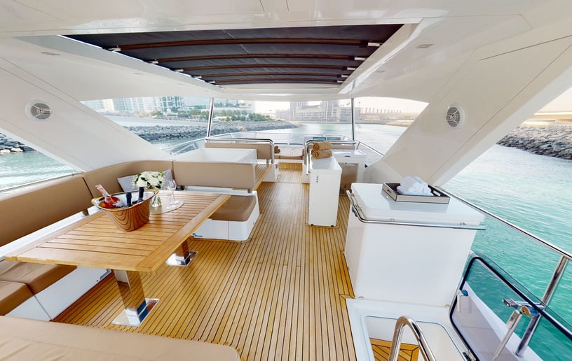 Motorboot Galeon 78 ft in Dubai Harbour te huur in Dubai