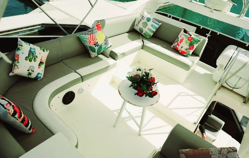 Motorboot Gulf Craft 48 ft in Dubai Harbour te huur in Dubai