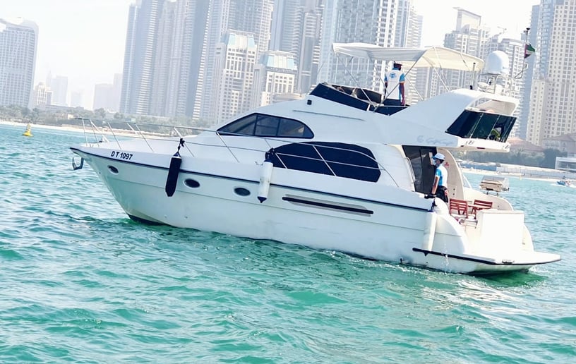 Motorboot Gulf Craft 48 ft in Dubai Harbour te huur in Dubai