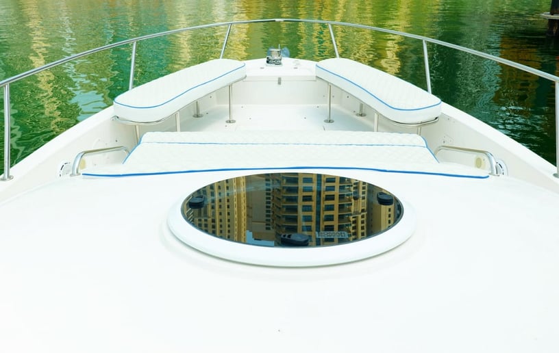 Motorboot Gulf Craft 34 ft in Dubai Marina te huur in Dubai