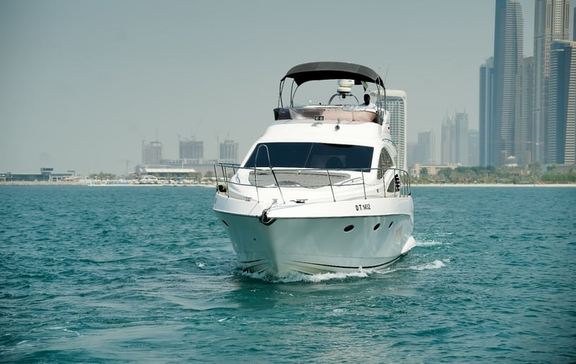 Motorboot Jasmine Integrity 55 ft in Dubai Harbour te huur in Dubai