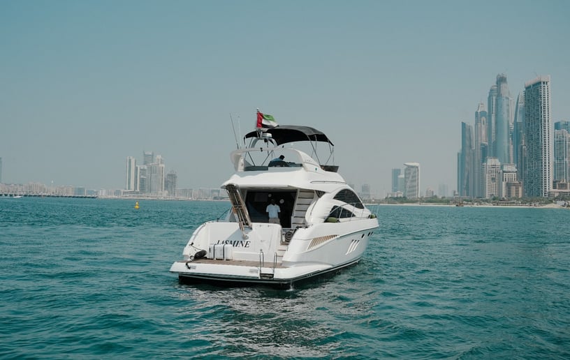 Jasmine Integrity 55 pied Bateau à moteur à Dubai Harbour à louer à Dubai